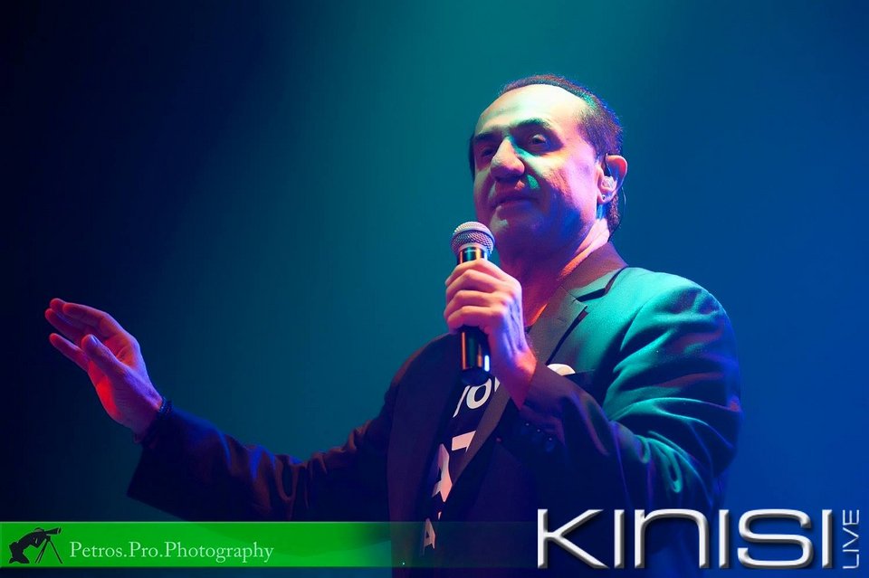 Τα μπουζούκια πήγαν στην Αυστραλία -Οι Ελληνες ομογενείς αποθεώνουν τον Λευτέρη Πανταζή [εικόνες] | iefimerida.gr 1