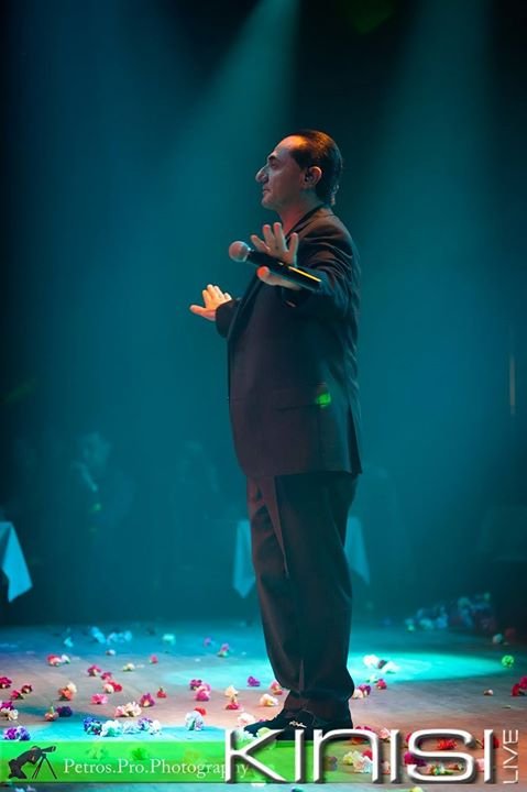 Τα μπουζούκια πήγαν στην Αυστραλία -Οι Ελληνες ομογενείς αποθεώνουν τον Λευτέρη Πανταζή [εικόνες] | iefimerida.gr 2