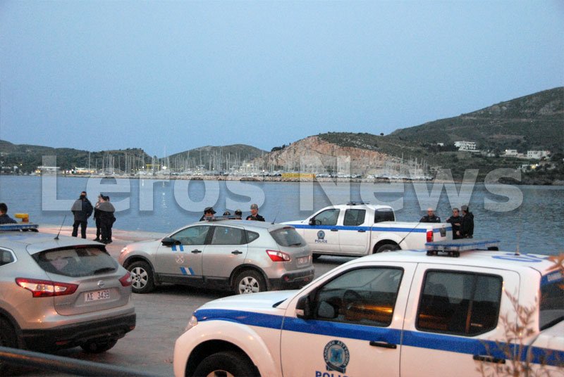 Επεισόδια στη Λέρο για τη μεταφορά μεταναστών -Εξαγριωμένοι οι κάτοικοι, λιμενικοί έδειραν δημοτικό σύμβουλο [εικόνες & βίντεο] | iefimerida.gr 4