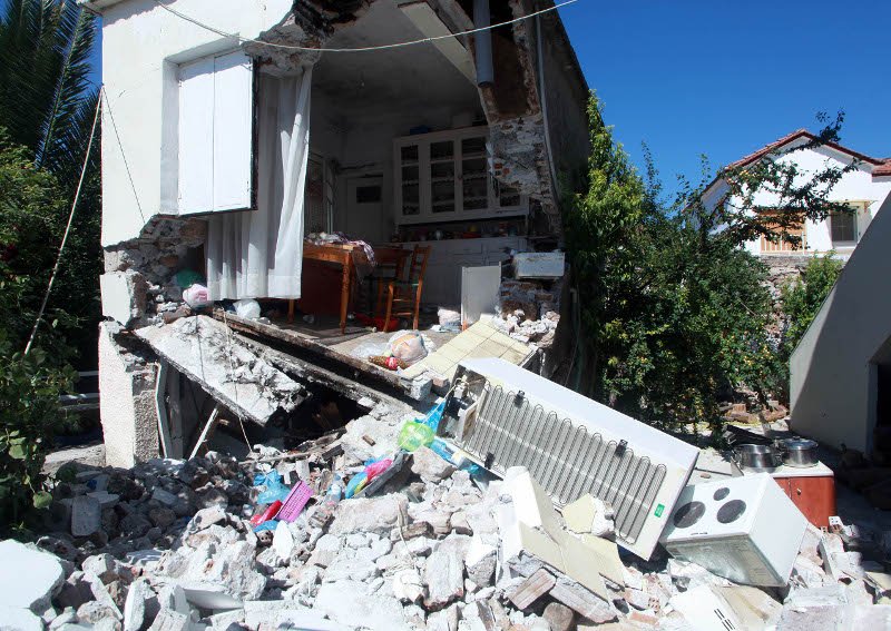 Η Λέσβος θα ενισχυθεί με 43 εκατ. ευρώ για την αποκατάσταση των ζημιών από το σεισμό | iefimerida.gr 1