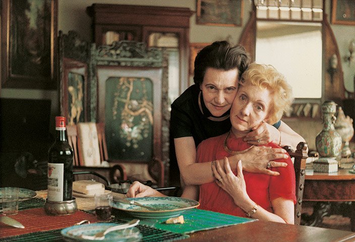 Oι αόρατοι: Συγκλονιστικές κρυφές φωτογραφίες ομοφυλόφιλων ζευγαριών από τις αρχές του 20ου αιώνα [εικόνες] | iefimerida.gr 0