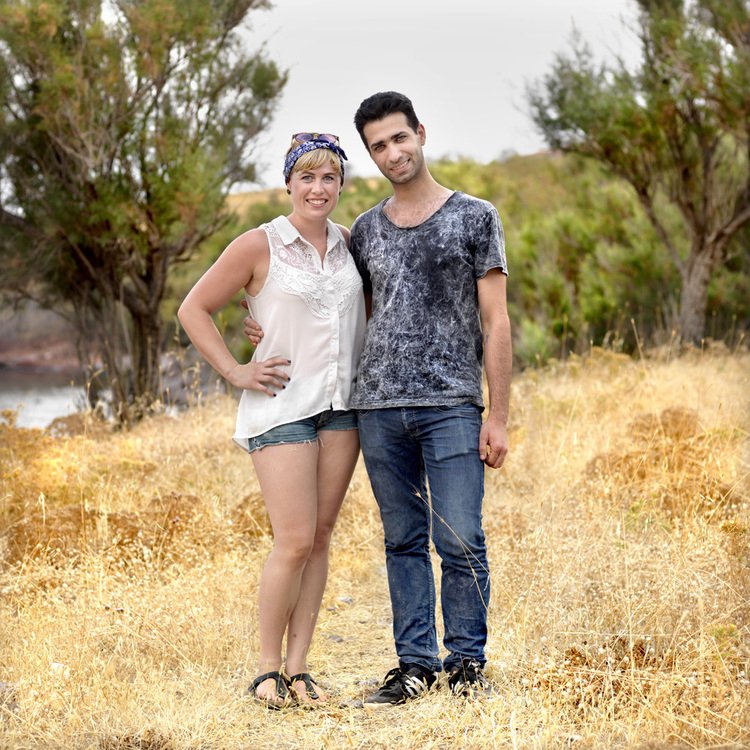 Οταν ένας πρόσφυγας συζητά με έναν τουρίστα -Απρόσμενες συναντήσεις στη Λέσβο [εικόνες & βίντεο] | iefimerida.gr 0