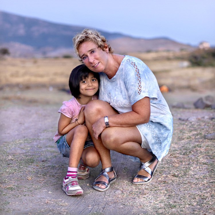 Οταν ένας πρόσφυγας συζητά με έναν τουρίστα -Απρόσμενες συναντήσεις στη Λέσβο [εικόνες & βίντεο] | iefimerida.gr 5