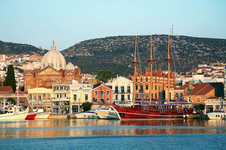 Λέσβος: Το πανέμορφο νησί, λιμάνι προσφύγων, ζητάει να γίνει Πολιτιστική πρωτεύουσα το 2021 [εικόνες] | iefimerida.gr 1