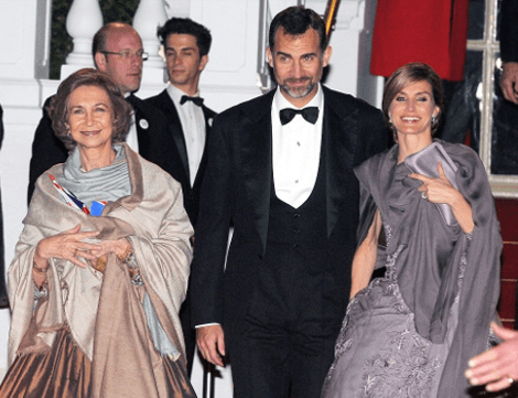 Τα «άπλυτα» της βασίλισσας, πλέον, Λετίθια, στη φόρα -Η άγρια νιότη, τα ξενύχτια, τα μπαρ και η άλωση του παλατιού [εικόνες] | iefimerida.gr 12