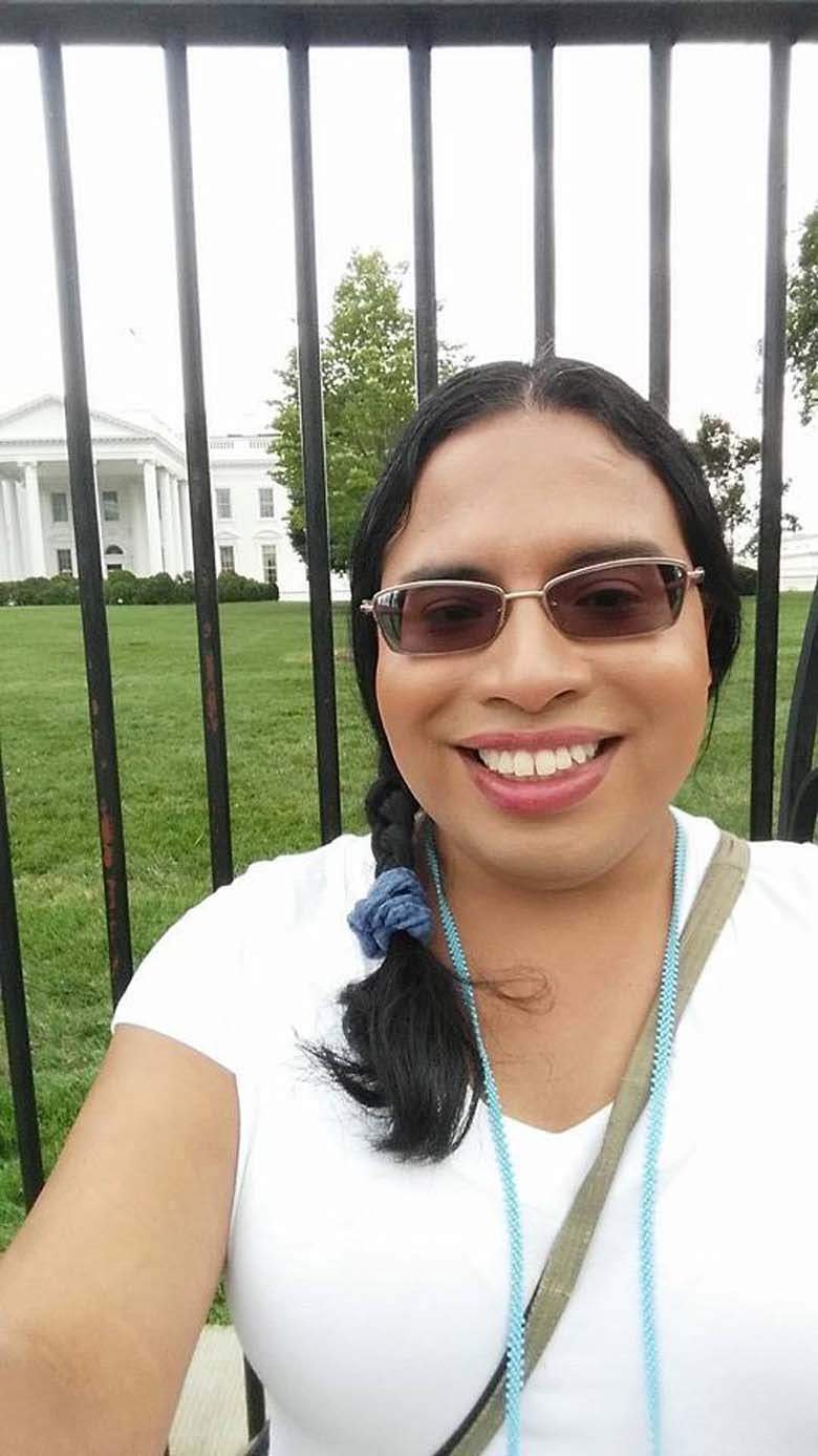 Ιστορική πρόσληψη: Τρανσέξουαλ υπάλληλος στο Λευκό Οίκο [εικόνες] | iefimerida.gr 2