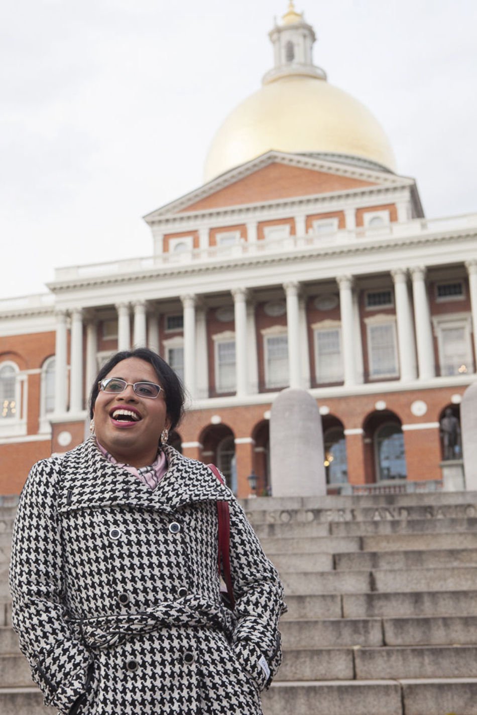 Ιστορική πρόσληψη: Τρανσέξουαλ υπάλληλος στο Λευκό Οίκο [εικόνες] | iefimerida.gr 4