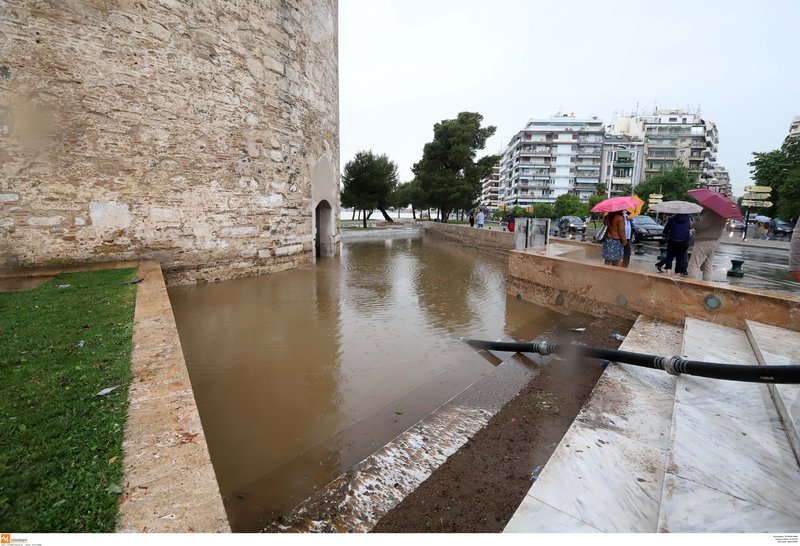 Η Θεσσαλονίκη «βούλιαξε» από τη θεομηνία-Μετρά πληγές, 24 ώρες χωρίς νερό | iefimerida.gr 11