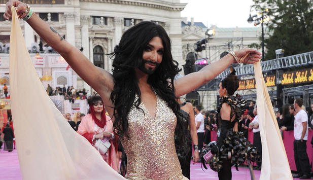Ποια είναι η εκρηκτική Conchita Wurst που κέρδισε τη Eurovision και έκανε την Ευρώπη να μιλάει για εκείνη | iefimerida.gr 2
