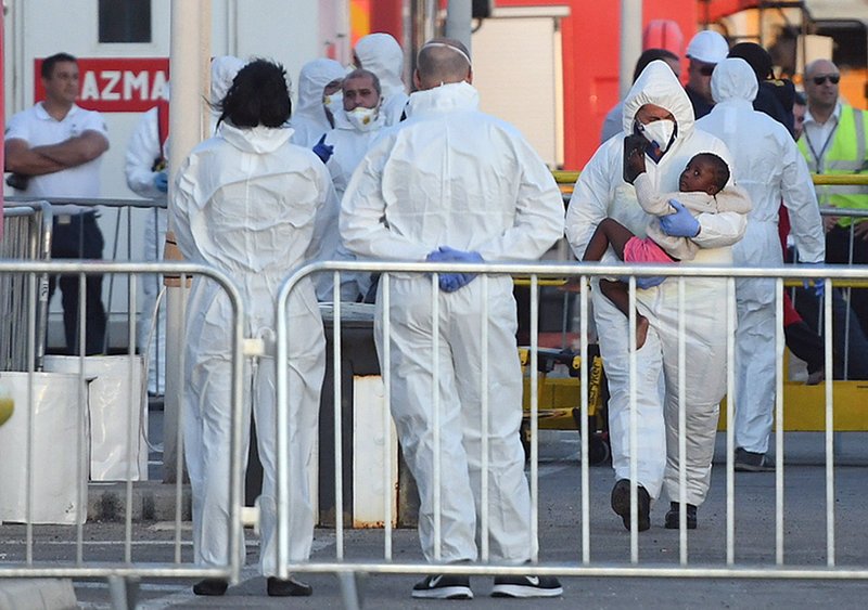 To πλοίο Lifeline έφθασε στο λιμάνι της Βαλέτας -Επειτα από μια εβδομάδα στη Μεσόγειο [εικόνες] | iefimerida.gr 3