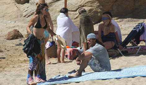 Οι βουτιές της Μαρίας Ελένης Λυκουρέζου που αναστάτωσαν τη Μύκονο [εικόνες] | iefimerida.gr 2