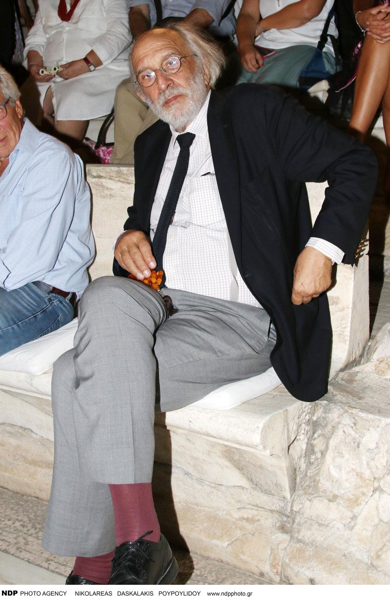 Η πρώτη δημόσια εμφάνιση του Αλέξανδρου Λυκουρέζου μετά το χαμό της Ζωής Λάσκαρη [εικόνες] | iefimerida.gr 1