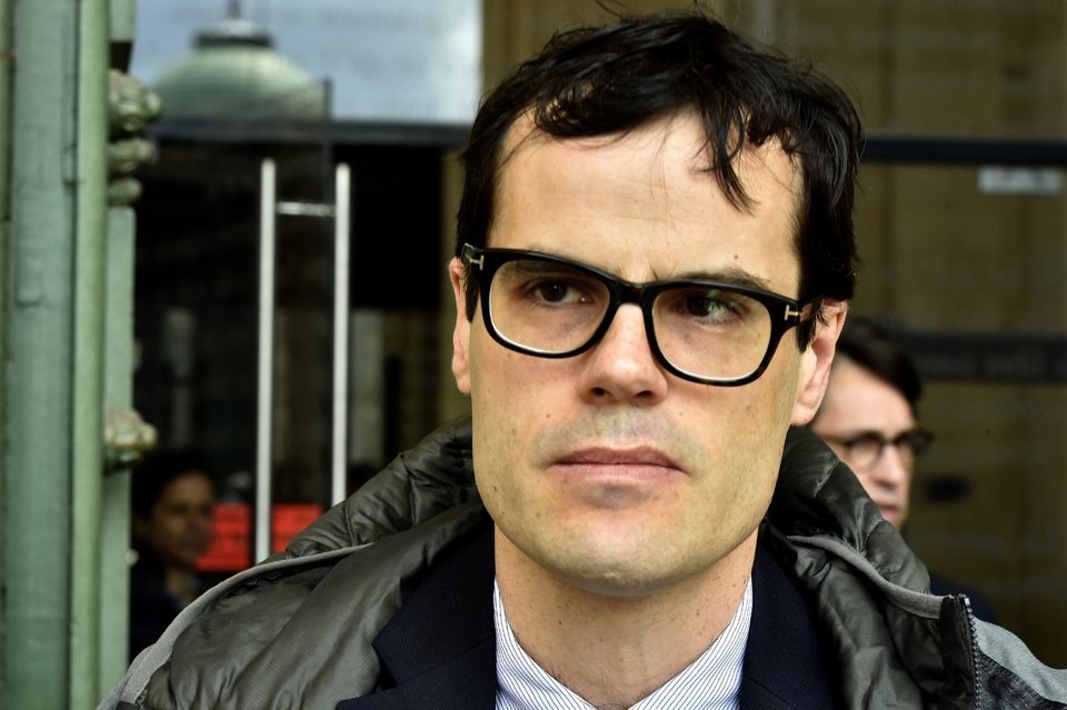 Το παράξενο πάθος της Λιλιάν Μπετανκούρ για έναν γκέι φωτογράφο -Του χάρισε 993 εκατ. ευρώ [εικόνες] | iefimerida.gr 15