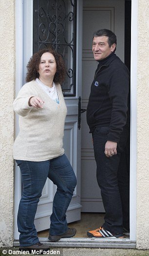 «Επαθα συγκοπή» -Ημουν κάτω από το νεροχύτη και έστελνα sms στην αστυνομία όταν ο δολοφόνος του Charlie Hebdo ήρθε να πιει νερό [εικόνες] | iefimerida.gr 4