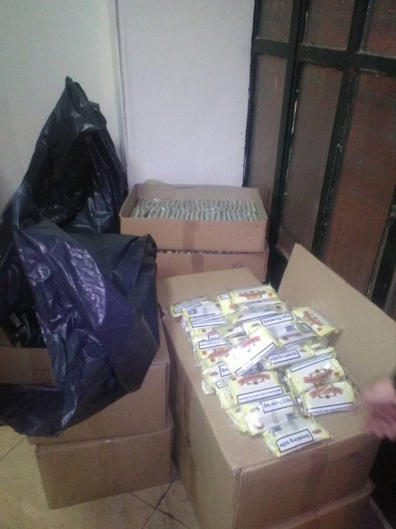 Εξαρθρώθηκε κύκλωμα που διακινούσε λαθραία τσιγάρα -5 συλλήψεις [εικόνες] | iefimerida.gr 3