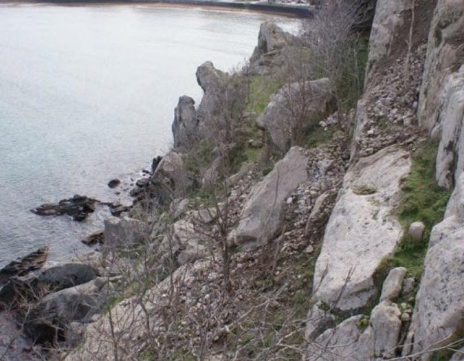 Σοκ στη Λήμνο: Κατέρρευσε τμήμα του ενετικού κάστρου της Μύρινας [εικόνες] | iefimerida.gr 6