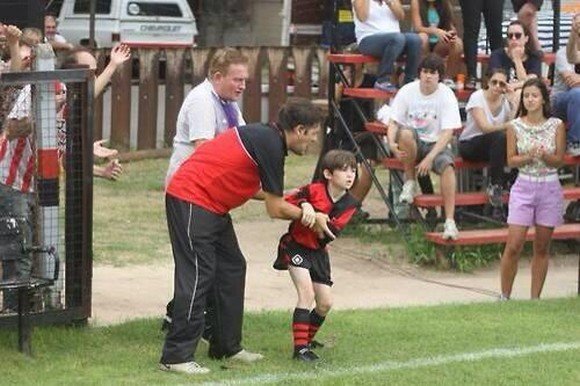 Το αγόρι... μύθος του ποδοσφαίρου -Ο πιτσιρικάς που θα παίξει τον Μέσι σε ταινία [εικόνες] | iefimerida.gr 2