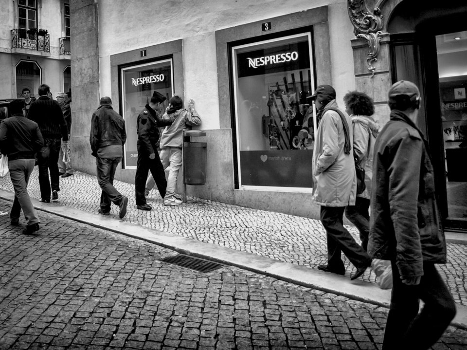 Πώς δουλεύουν οι άνθρωποι σε όλο τον κόσμο -Φωτογραφίες προδίδουν τις διαφορές [εικόνες] | iefimerida.gr 13