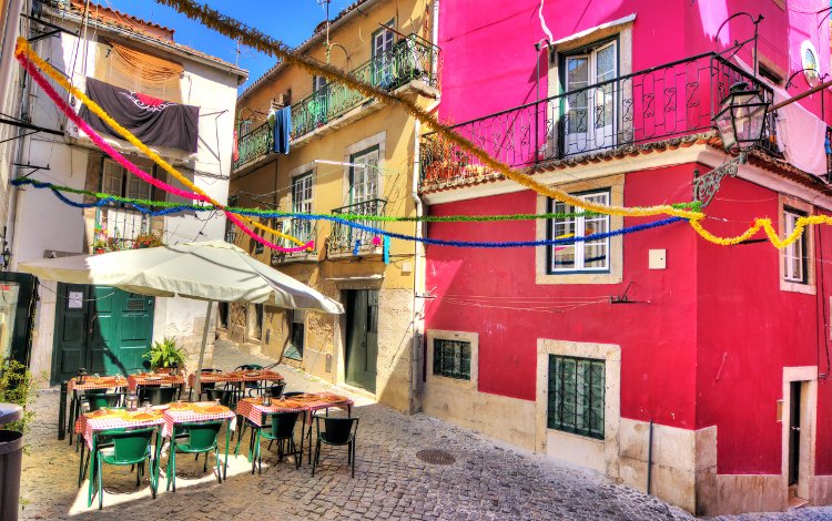 Η Λισαβόνα έγινε αγαπημένος προορισμός των Ευρωπαίων για το Σ/Κ [εικόνες] | iefimerida.gr 10