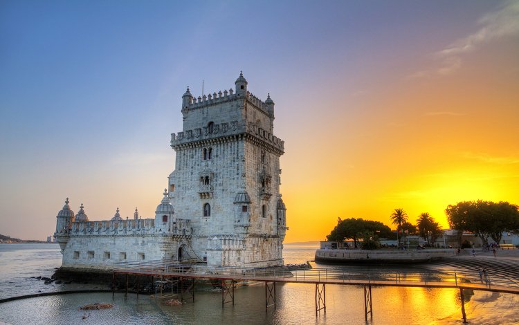 Η Λισαβόνα έγινε αγαπημένος προορισμός των Ευρωπαίων για το Σ/Κ [εικόνες] | iefimerida.gr 1