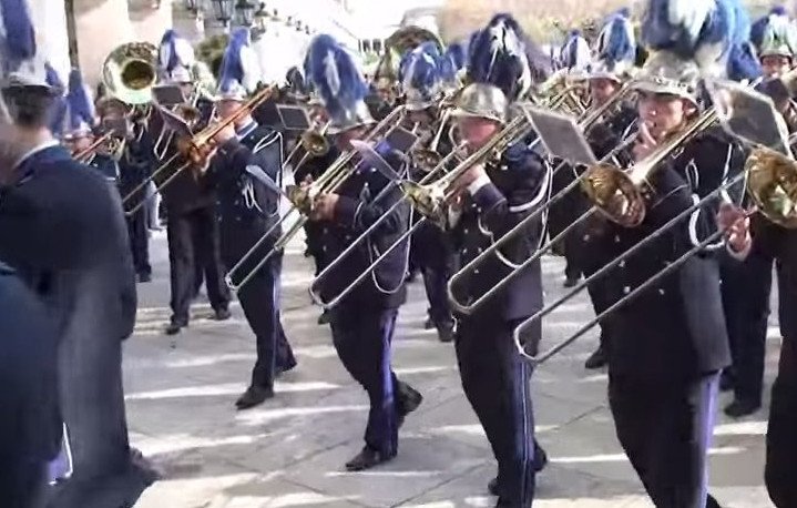 Κέρκυρα: Απόψε η μεγαλειώδης λιτανεία του σκηνώματος του Αγ. Σπυρίδωνα | iefimerida.gr 1