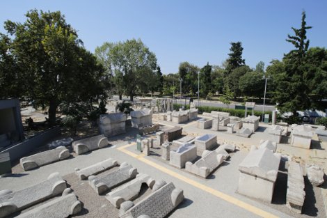 Η ξεχωριστή «λάμψη» της πέτρας: Εντυπωσιακές αρχαιότητες που βρέθηκαν σε ανασκαφές στη Θεσσαλονίκη [εικόνες] | iefimerida.gr 1