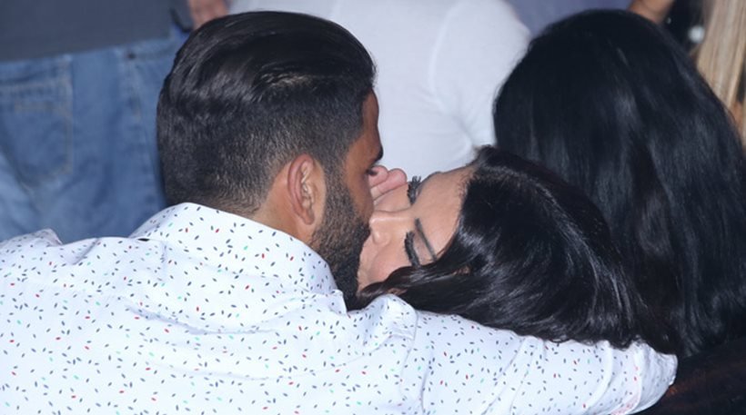  Νίνα Λοτσάρη: «Καυτά» φιλιά με τον νέο έρωτά της [εικόνες]  | iefimerida.gr 0