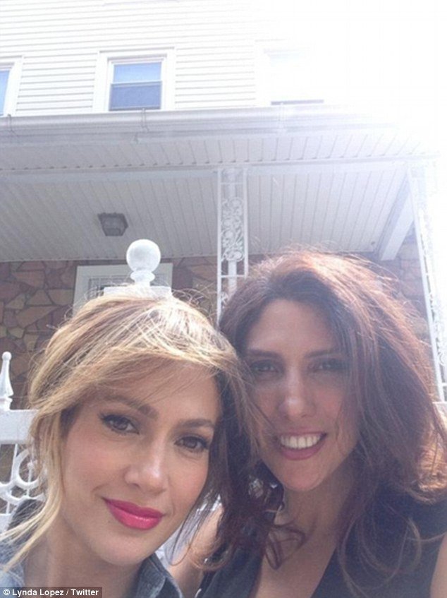 Αυτή είναι η μικρή αδερφή της Τζένιφερ Λόπεζ [εικόνες] | iefimerida.gr 2