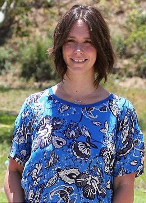 Η Τζένιφερ Λοβ Xιούιτ έγινε μάνα και εγκατέλειψε τον εαυτό της [εικόνες]    | iefimerida.gr 1