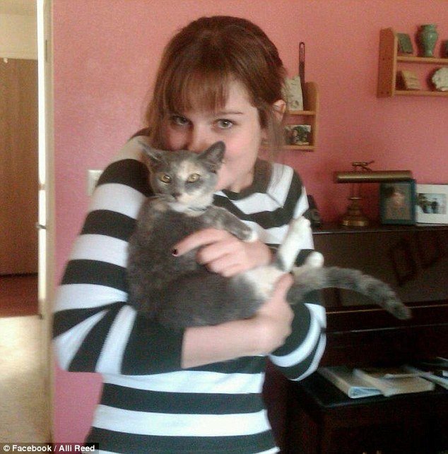 Δημιούργησε το χειρότερο προφίλ σε σάιτ γνωριμιών και έριξε 150 άντρες λόγω φωτογραφίας [εικόνες]  | iefimerida.gr 1