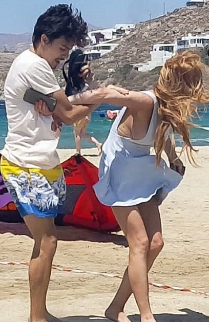 Θύμα ξυλοδαρμού η Λόχαν στη Μύκονο – Από τον Ρώσο αρραβωνιαστικό της [εικόνες] | iefimerida.gr 3