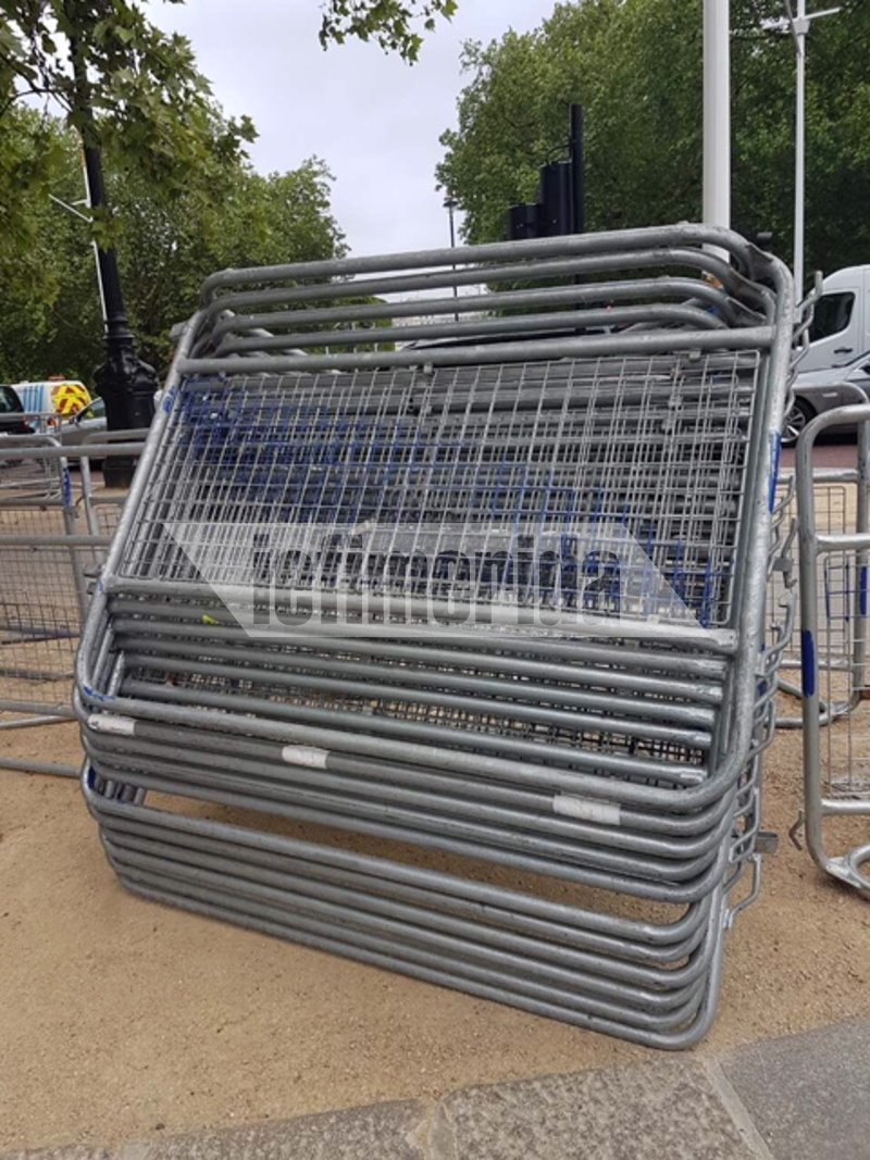 Αποκλειστικό: Η πρόβα της βασιλικής φρουράς και του ιππικού για το γάμο του πρίγκιπα Χάρι και της Μέγκαν Μαρκλ [βίντεο] | iefimerida.gr 5