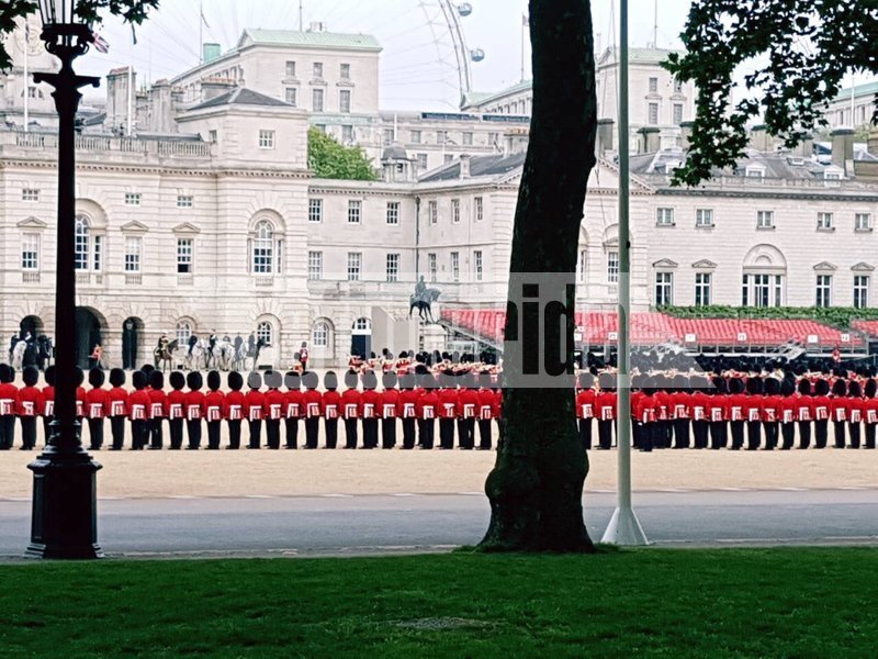 Αποκλειστικό: Η πρόβα της βασιλικής φρουράς και του ιππικού για το γάμο του πρίγκιπα Χάρι και της Μέγκαν Μαρκλ [βίντεο] | iefimerida.gr 4