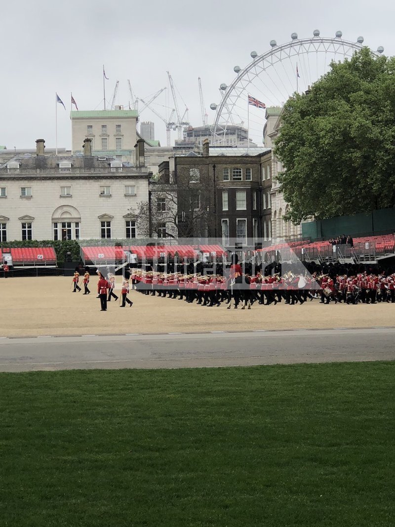 Αποκλειστικό: Η πρόβα της βασιλικής φρουράς και του ιππικού για το γάμο του πρίγκιπα Χάρι και της Μέγκαν Μαρκλ [βίντεο] | iefimerida.gr 2