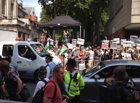 Διαδηλώσεις σε Παρίσι και Λονδίνο για τη Γάζα -Μικρής έντασης επεισόδια [εικόνες&βίντεο] | iefimerida.gr 13