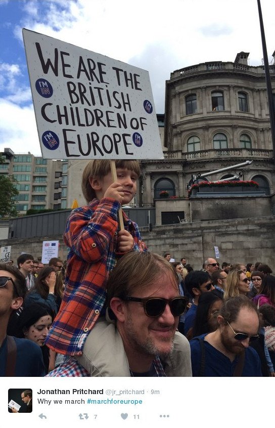 Μεγάλη διαδήλωση κατά του Brexit στο Λονδίνο -«Μένουμε Ευρώπη» είπαν 50.000 διαδηλωτές [εικόνες] | iefimerida.gr 10