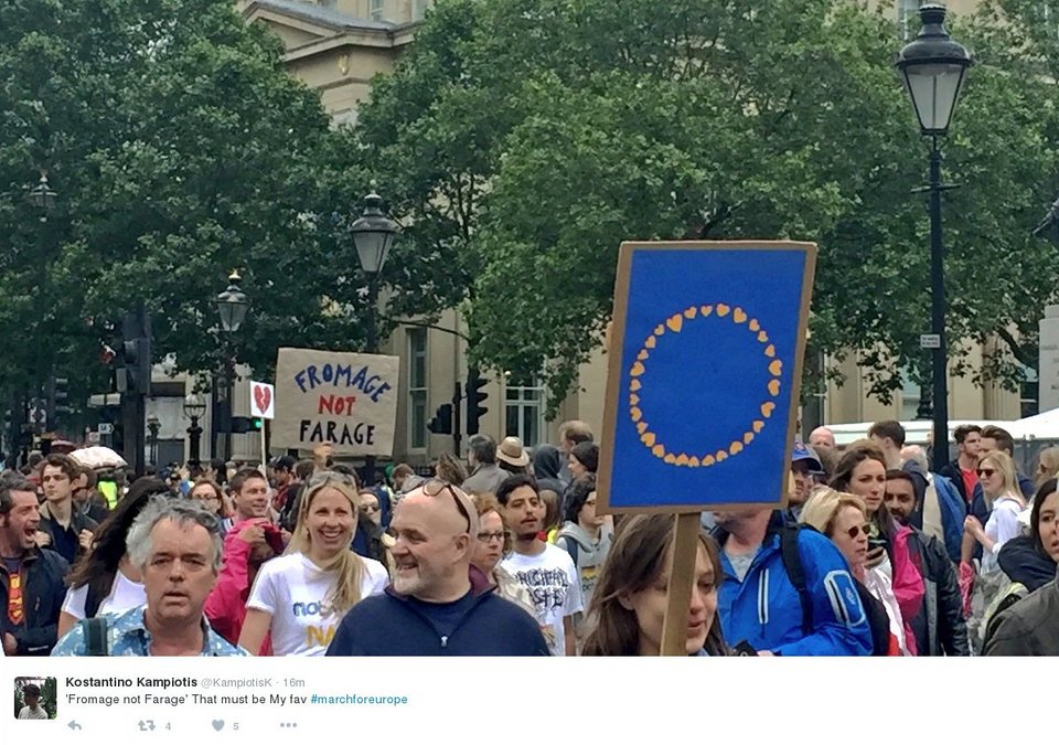 Μεγάλη διαδήλωση κατά του Brexit στο Λονδίνο -«Μένουμε Ευρώπη» είπαν 50.000 διαδηλωτές [εικόνες] | iefimerida.gr 11