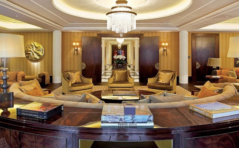 Οι Ρώσοι μεγιστάνες «τελείωσαν», τώρα οι Αφρικανοί κατακτούν το Λονδίνο -Αγοράζουν τα πάντα [εικόνες] | iefimerida.gr 1