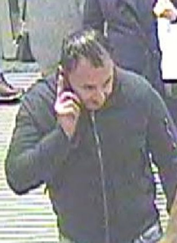 Κινηματογραφική κλοπή στη Βρετανία: Εκλεψαν βαλίτσα από βαγόνι με ρουμπίνια και σμαράγδια  1,12 εκατ. ευρώ [εικόνες] | iefimerida.gr 1