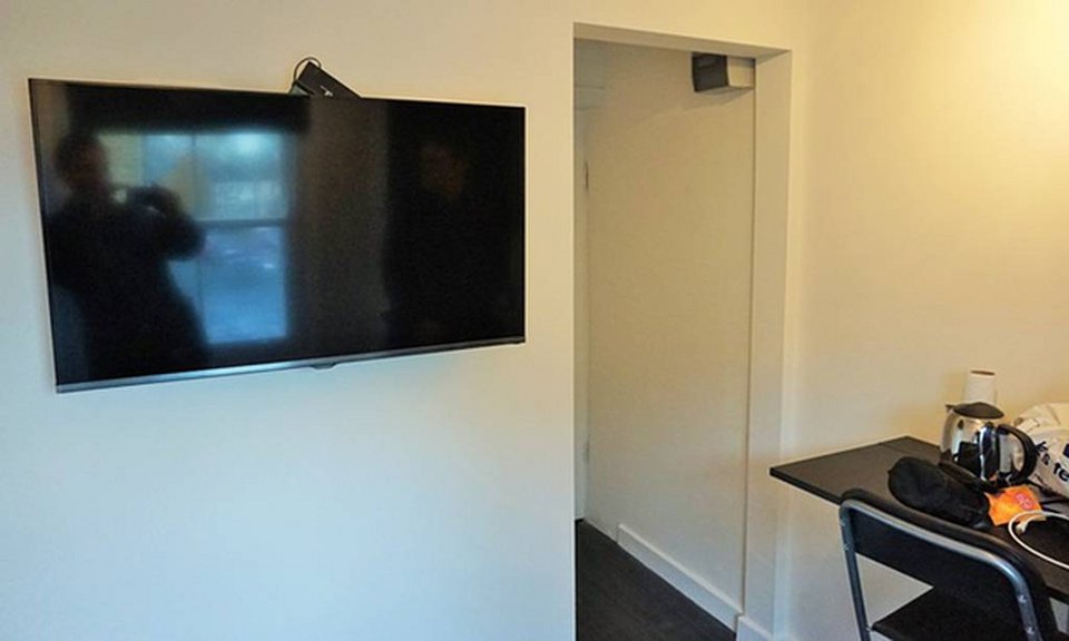 Στο Λονδίνο τρελάθηκαν: Διαμέρισμα  μόλις 7 τετραγωνικών, πωλείται 100.000 ευρώ [εικόνες] | iefimerida.gr 1