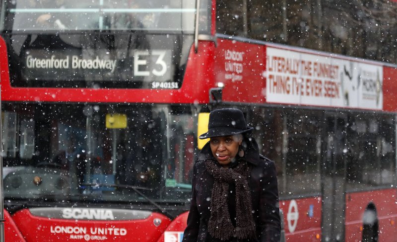 Στο έλεος του χιονιά η Ευρώπη -Δεκάδες θάνατοι και τεράστια προβλήματα [εικόνες] | iefimerida.gr 8
