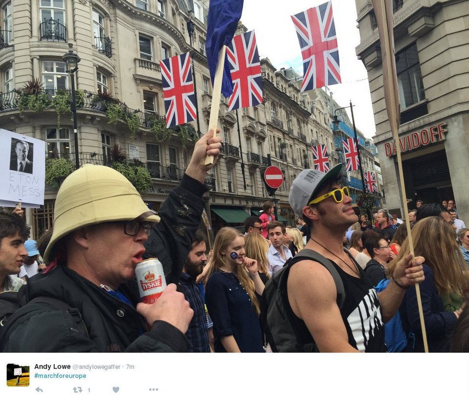 Μεγάλη διαδήλωση κατά του Brexit στο Λονδίνο -«Μένουμε Ευρώπη» είπαν 50.000 διαδηλωτές [εικόνες] | iefimerida.gr 8