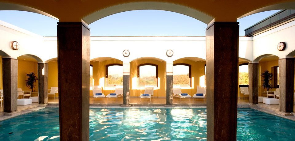 Top10: Πισίνες ανά τον κόσμο με απίστευτη θέα- Ανάμεσά τους και μία ελληνική [εικόνες] | iefimerida.gr 4