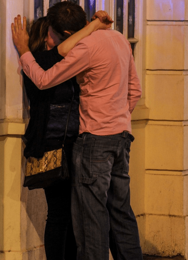 Σοκαριστικές εικόνες κραιπάλης και υπαίθριου σεξ στο Λονδίνο κατά την υποδοχή του νέου έτους [εικόνες] | iefimerida.gr 11