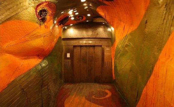 Τα πιο τρελά ασανσέρ στον κόσμο -Πρέπει να τα επισκεφθεί κανείς για να πιστέψει πως υπάρχουν [εικόνες] | iefimerida.gr 9