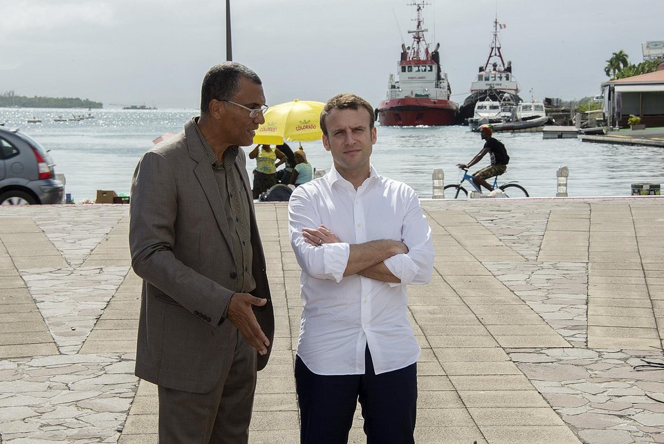 Μελετημένο το look του Μακρόν: Από golden boy έγινε πολύ μοδάτος [εικόνες] | iefimerida.gr 10