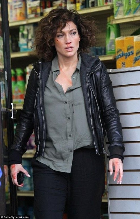 Τζένιφερ Λόπεζ: Γεμάτη εκδορές και αίματα [εικόνες]  | iefimerida.gr 2