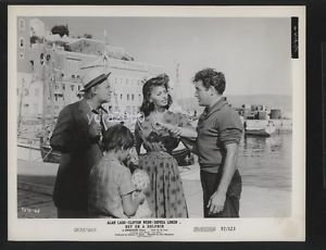 To κολητό, βρεγμένο φόρεμα της Σοφία Λόρεν που ξετρέλανε την Υδρα [εικόνες+βίντεο] | iefimerida.gr 8