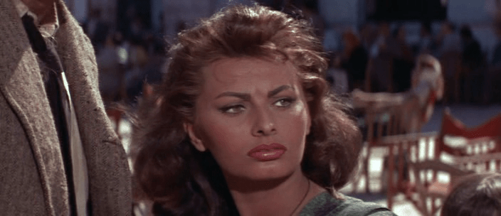 To κολητό, βρεγμένο φόρεμα της Σοφία Λόρεν που ξετρέλανε την Υδρα [εικόνες+βίντεο] | iefimerida.gr 10