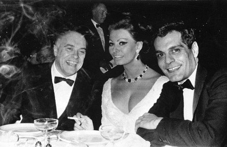 Οταν η Σοφία Λόρεν ξύπνησε με ένα όπλο στο κεφάλι -Η ληστεία, η φυλάκισή της και ο τρελός με το τσεκούρι [εικόνες] | iefimerida.gr 0